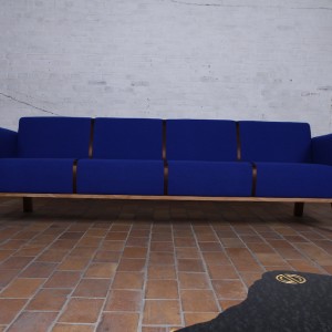 Brad retro design sofa - VanDen Collection